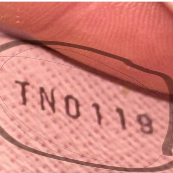 Louis Vuitton Twist Epi Wallet - Picture 10 of 10